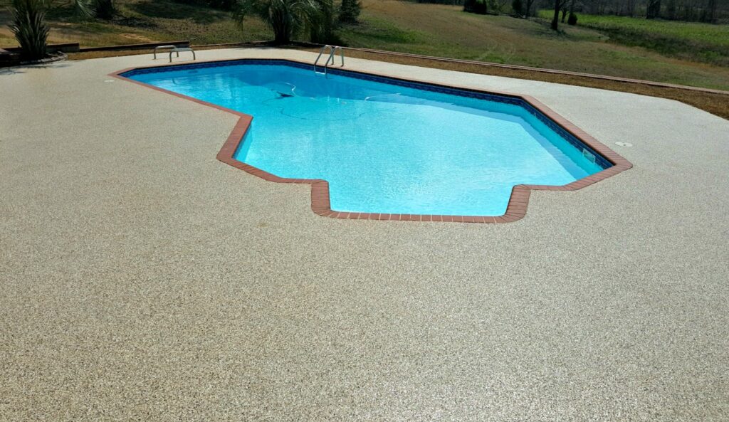 Gran Pool Deck1